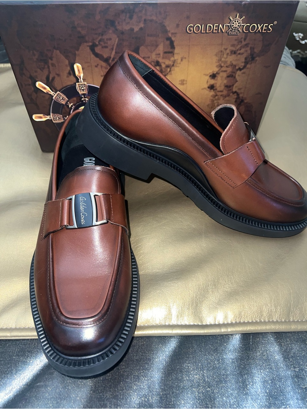 Authentic Men’s Golden Coxes Loafers
